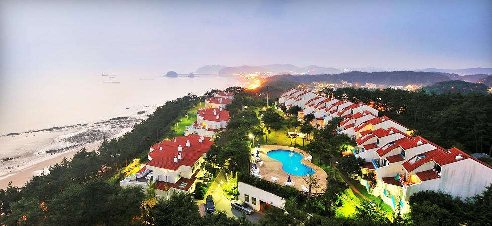 Hotel Resom Ocean Castle à Taean Extérieur photo